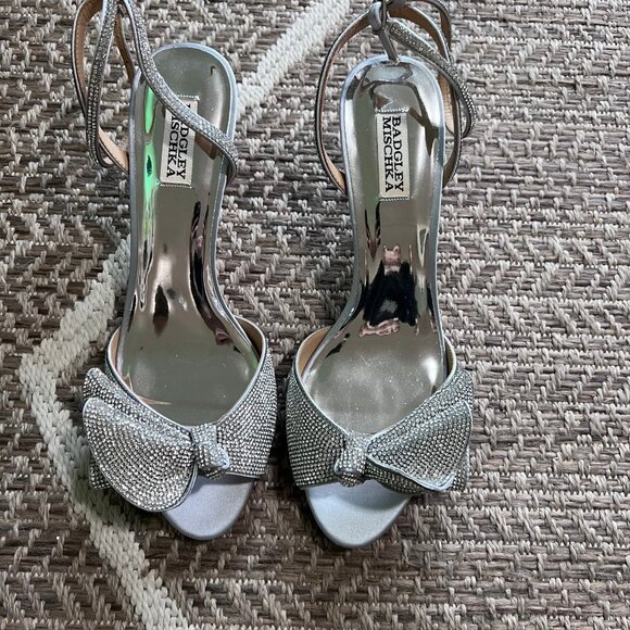 Badgley Mischka Remi Statement Kitten Heel - Picture 2 of 7